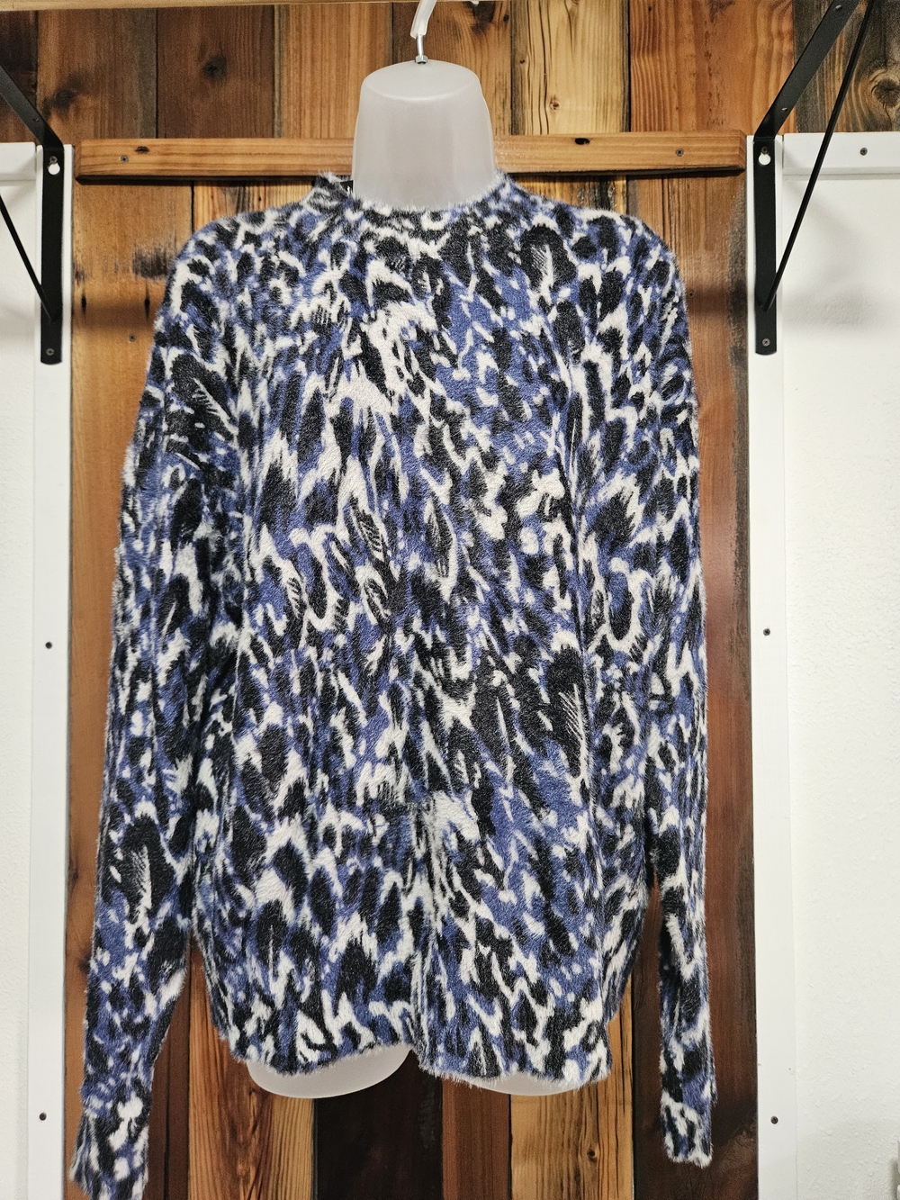 CHARLIE B Blue, Black & White Patterned Teddy Pullover